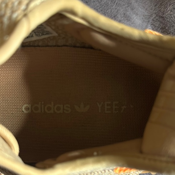 COPY - Clay Adidas Yeezy in size 9 gently used Aunthentic (no box) - Picture 6 of 7